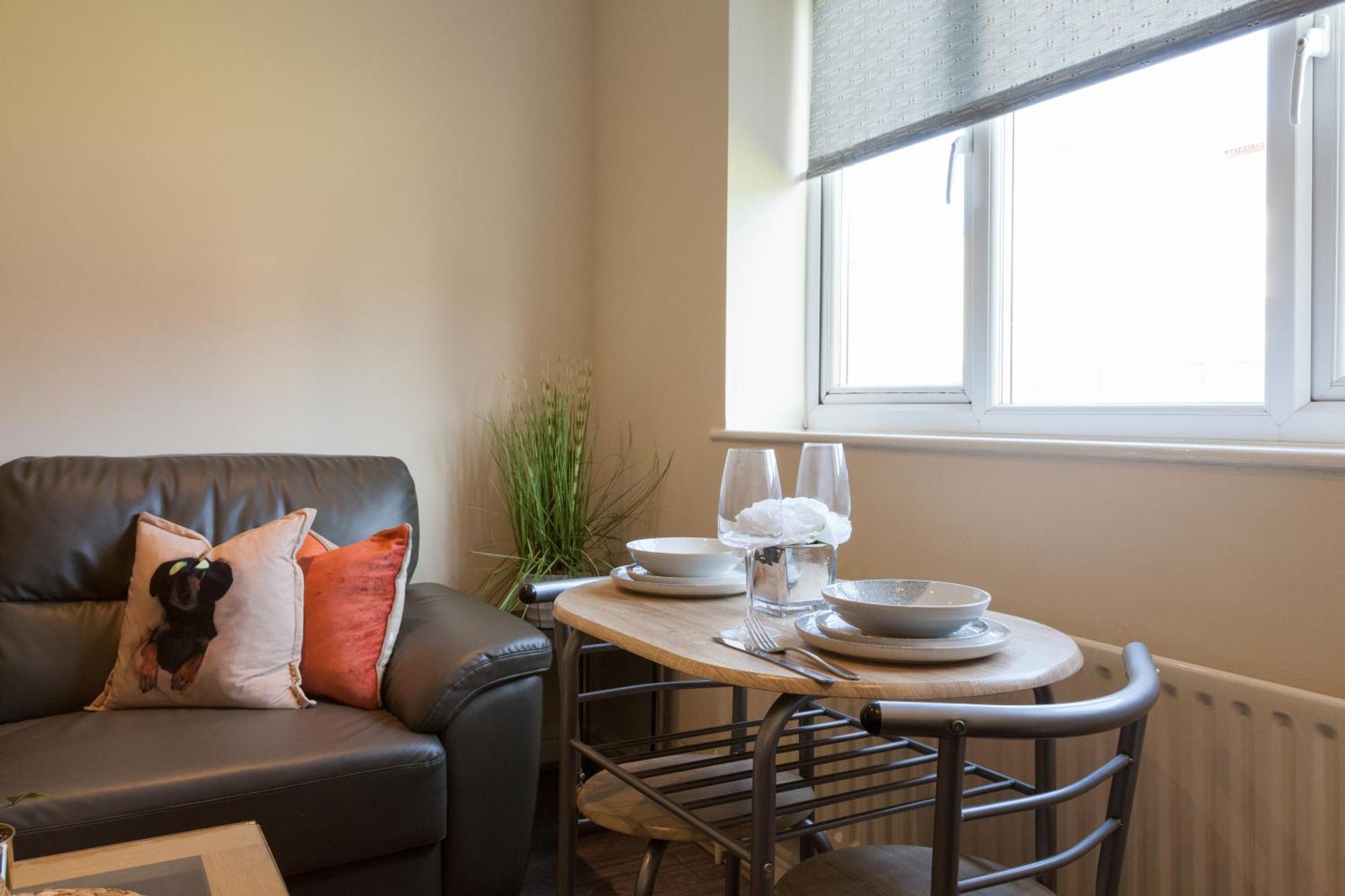 Pinfold Court Apartments Knowsley Zewnętrze zdjęcie